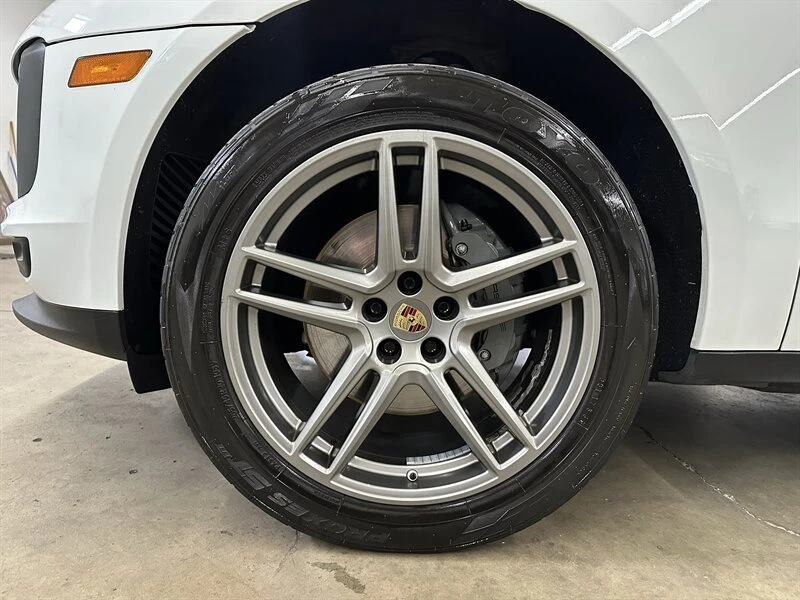 2021 Porsche Macan S - Image 9 of 20