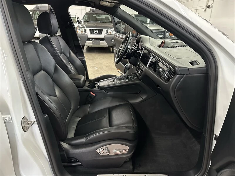 2021 Porsche Macan S - Image 14 of 20