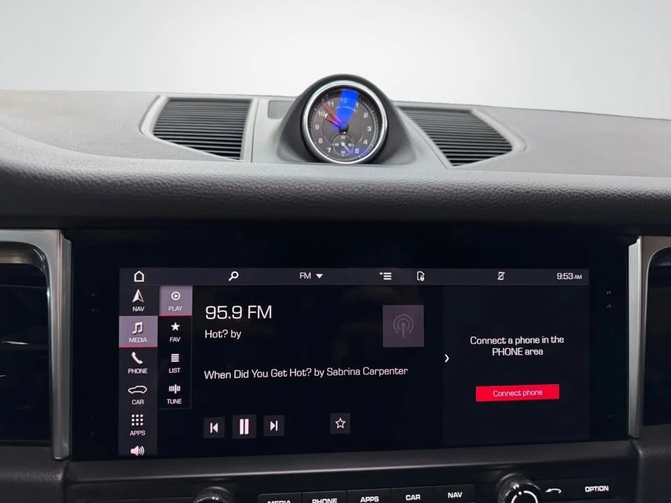 2021 Porsche Macan S - Image 14 of 19
