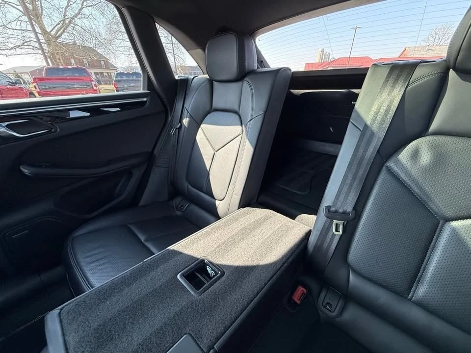 2021 Porsche Macan S - Image 11 of 16