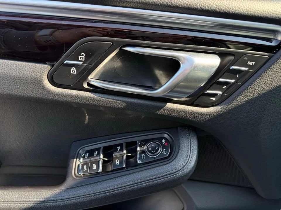 2021 Porsche Macan S - Image 14 of 16