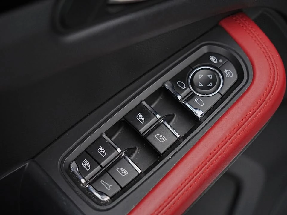 2021 Porsche Macan S - Image 9 of 20