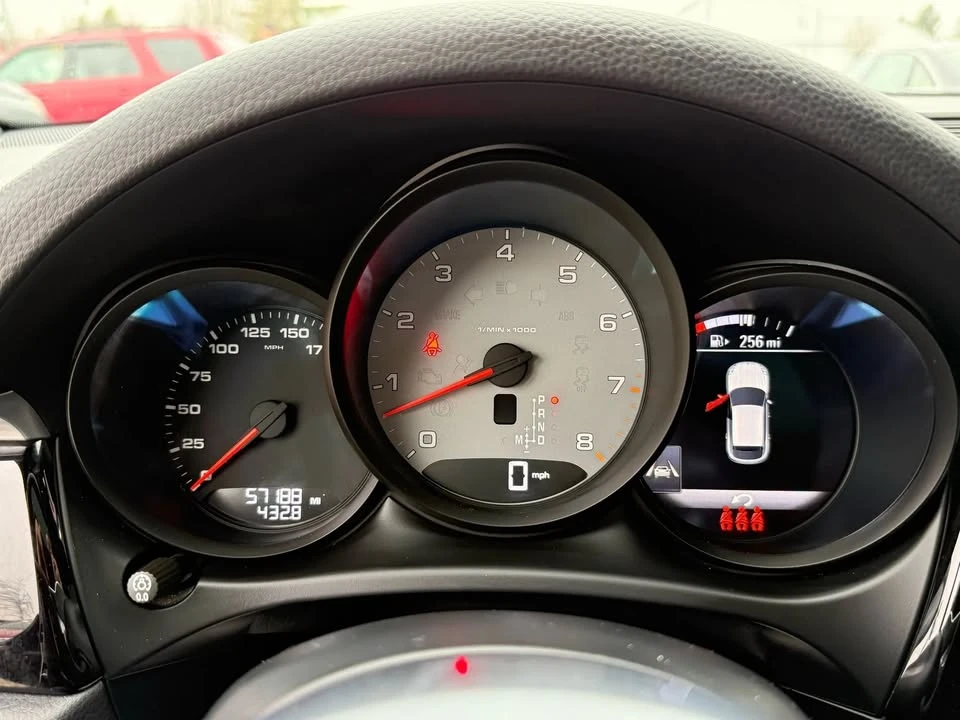 2021 Porsche Macan S - Image 16 of 19