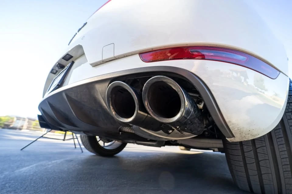 2021 Porsche Macan Turbo - Image 10 of 17