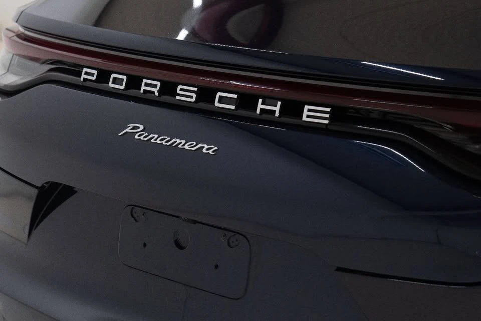 2021 Porsche 971 Panamera - Image 16 of 20