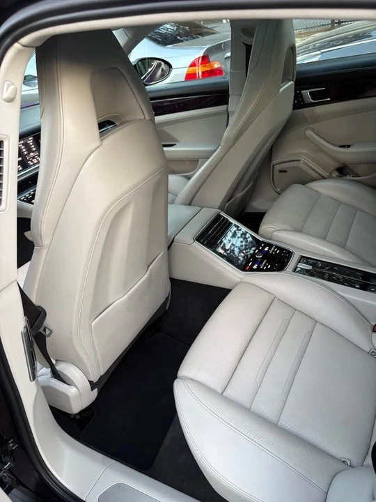 2021 Porsche 976 Panamera - Image 8 of 11