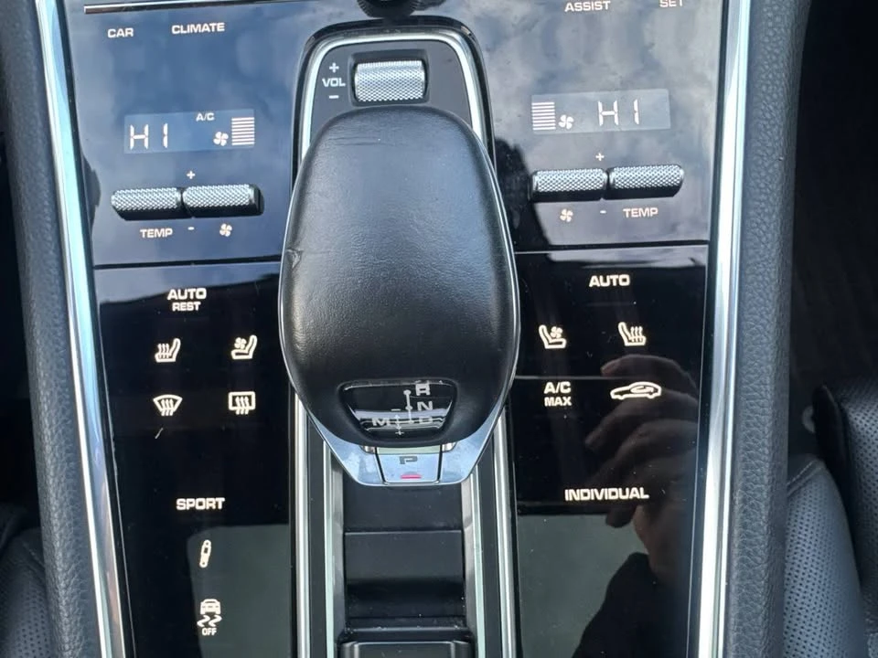2021 Porsche 971 Panamera - Image 10 of 20