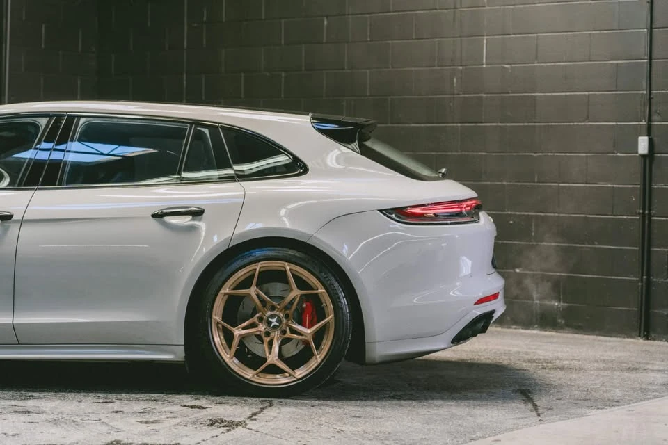 2021 Porsche 971 Panamera GTS - Image 6 of 12