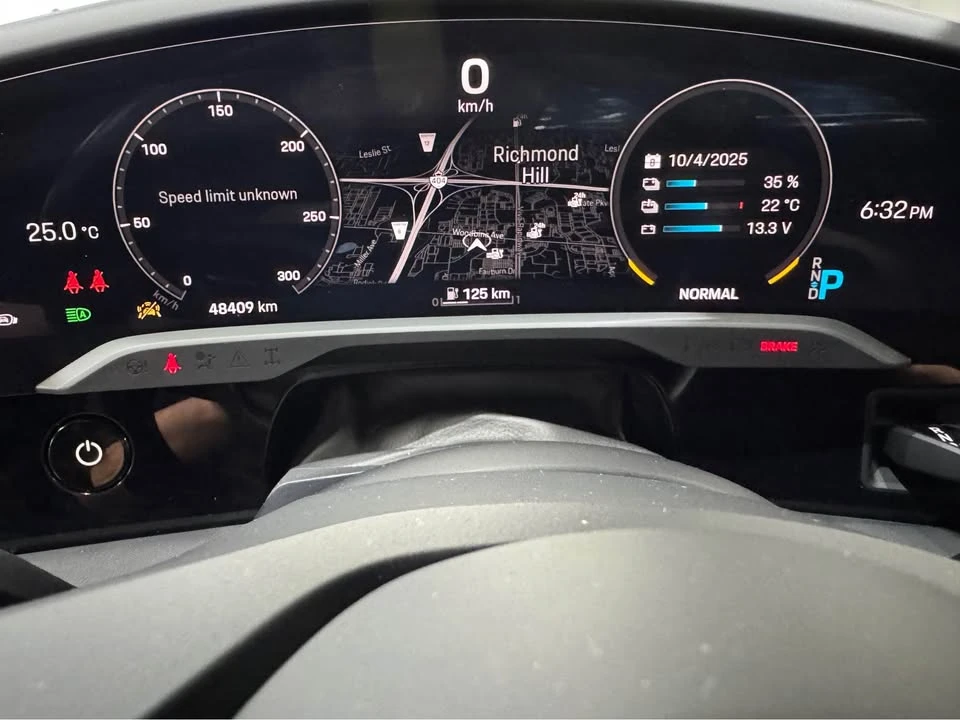 2021 Porsche Taycan - Image 7 of 10