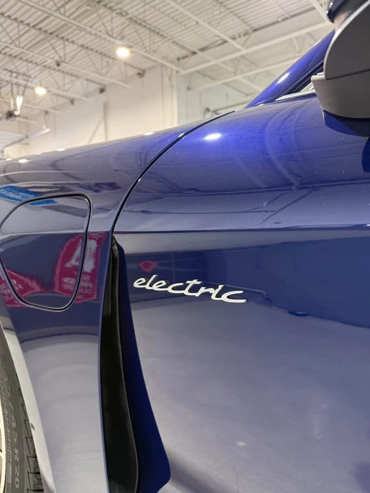 2021 Porsche Taycan 4S - Image 4 of 9