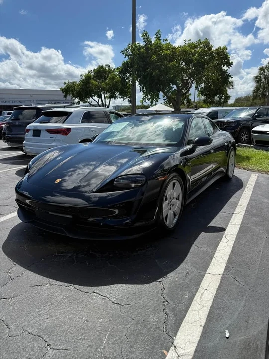 2021 Porsche Taycan - Image 3 of 7