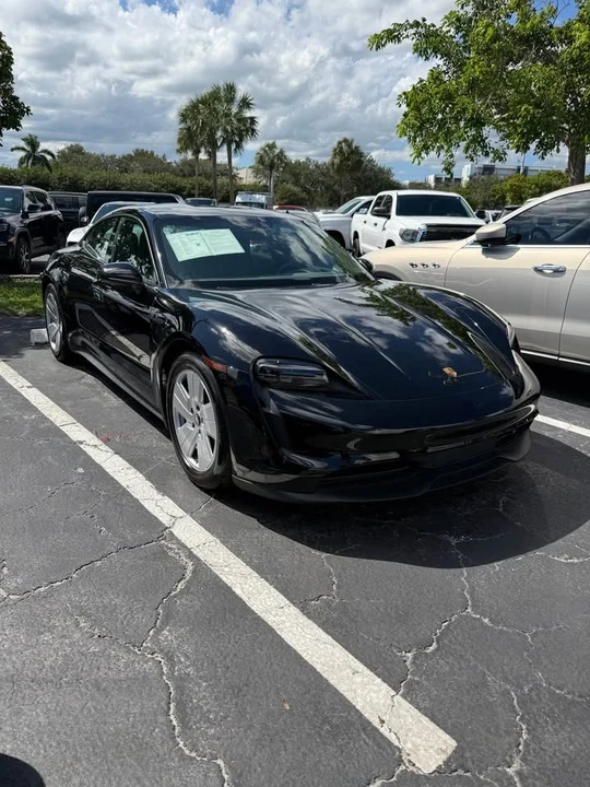 2021 Porsche Taycan - Image 2 of 7