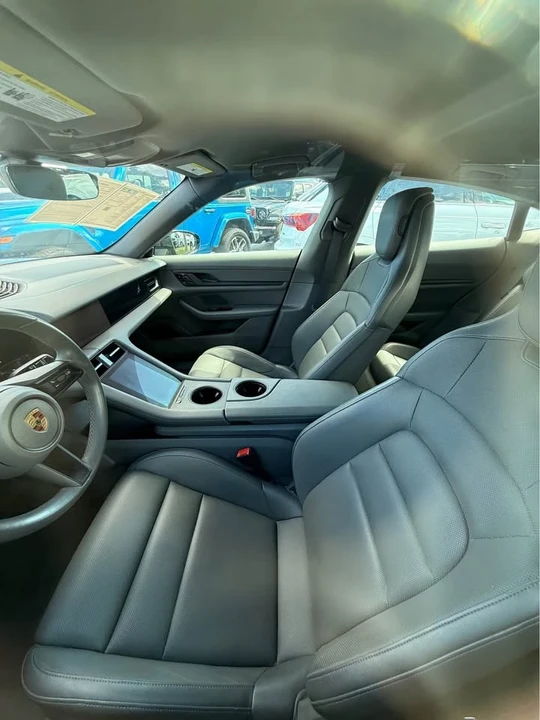 2021 Porsche Taycan - Image 6 of 7