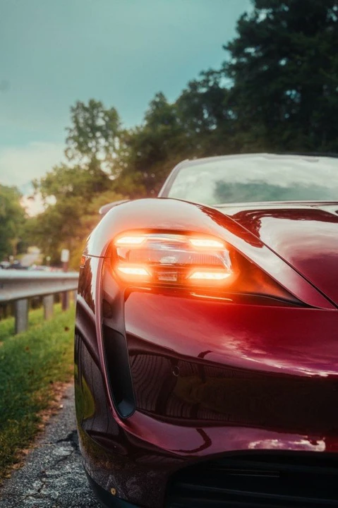 2021 Porsche Taycan - Image 7 of 20