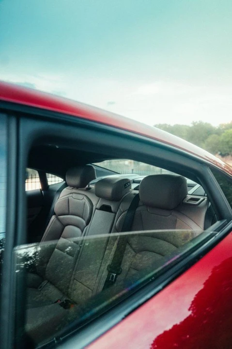 2021 Porsche Taycan - Image 15 of 20