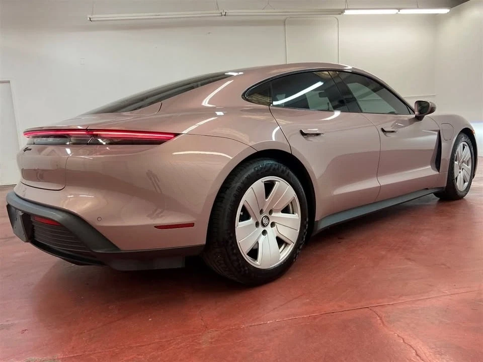 2021 Porsche Taycan - Image 4 of 17