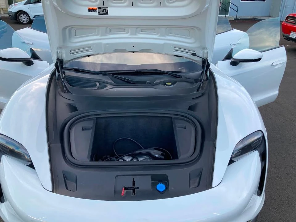 2021 Porsche Taycan - Image 16 of 18