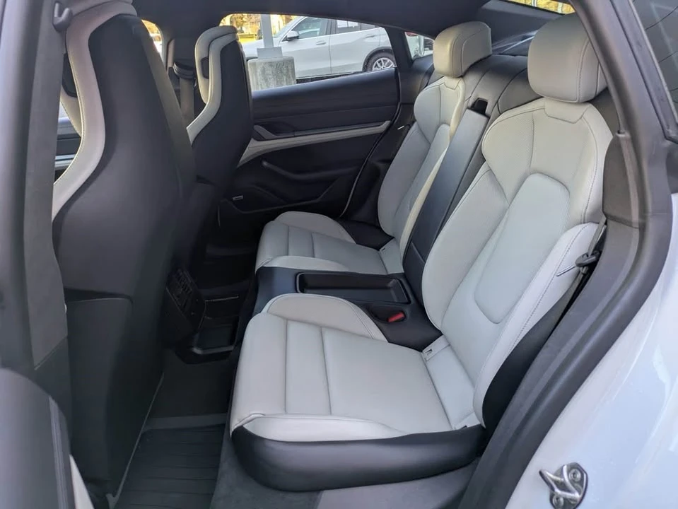 2021 Porsche Taycan - Image 15 of 18