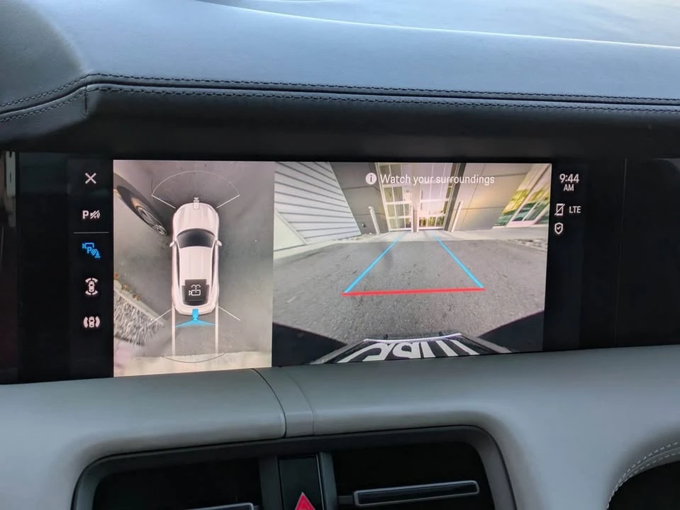 2021 Porsche Taycan - Image 11 of 18