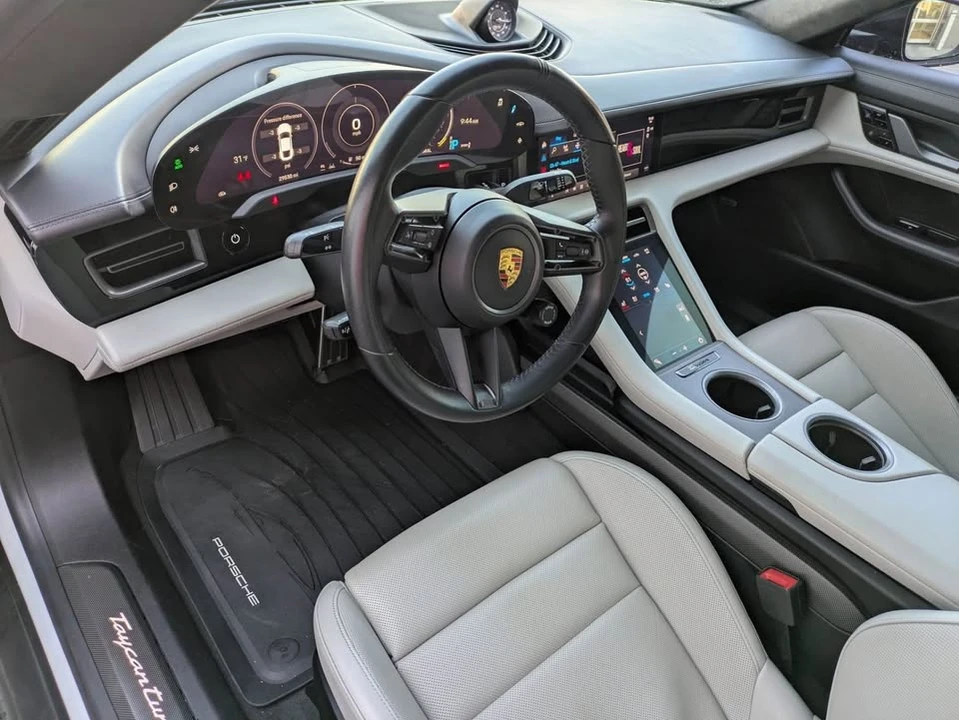 2021 Porsche Taycan - Image 9 of 18