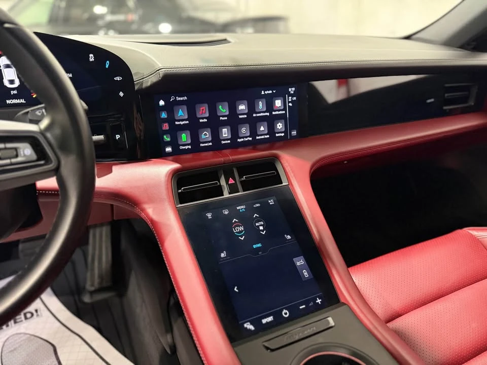 2021 Porsche Taycan - Image 9 of 15
