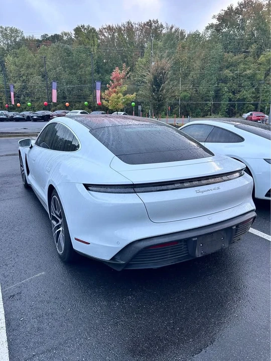 2021 Porsche Taycan 4S - Image 5 of 7