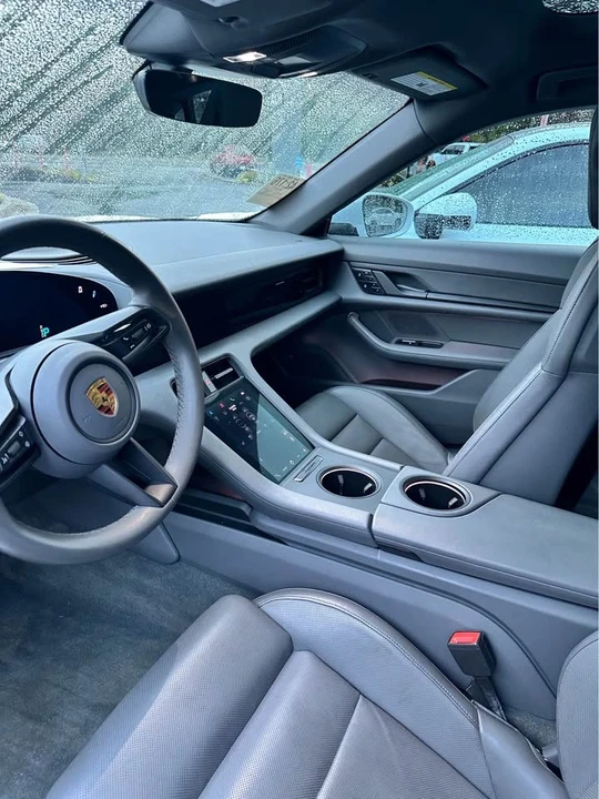 2021 Porsche Taycan 4S - Image 6 of 7