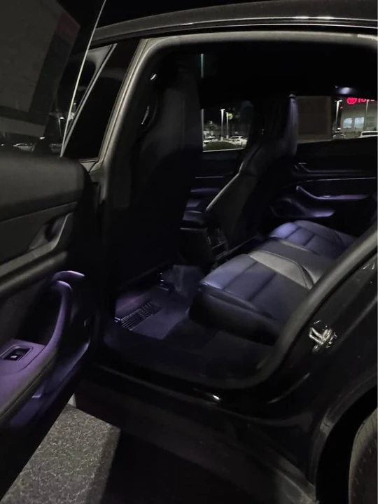 2021 Porsche Taycan 4S - Image 4 of 5