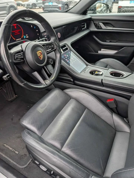 2021 Porsche Taycan 4S - Image 4 of 5