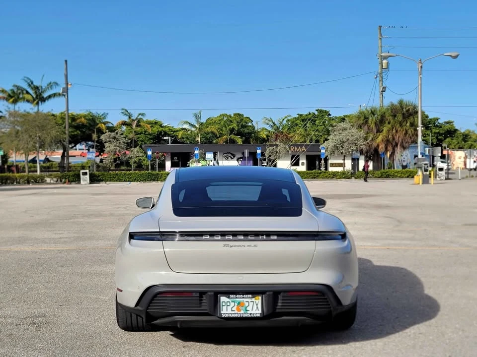 2021 Porsche Taycan 4S - Image 5 of 16