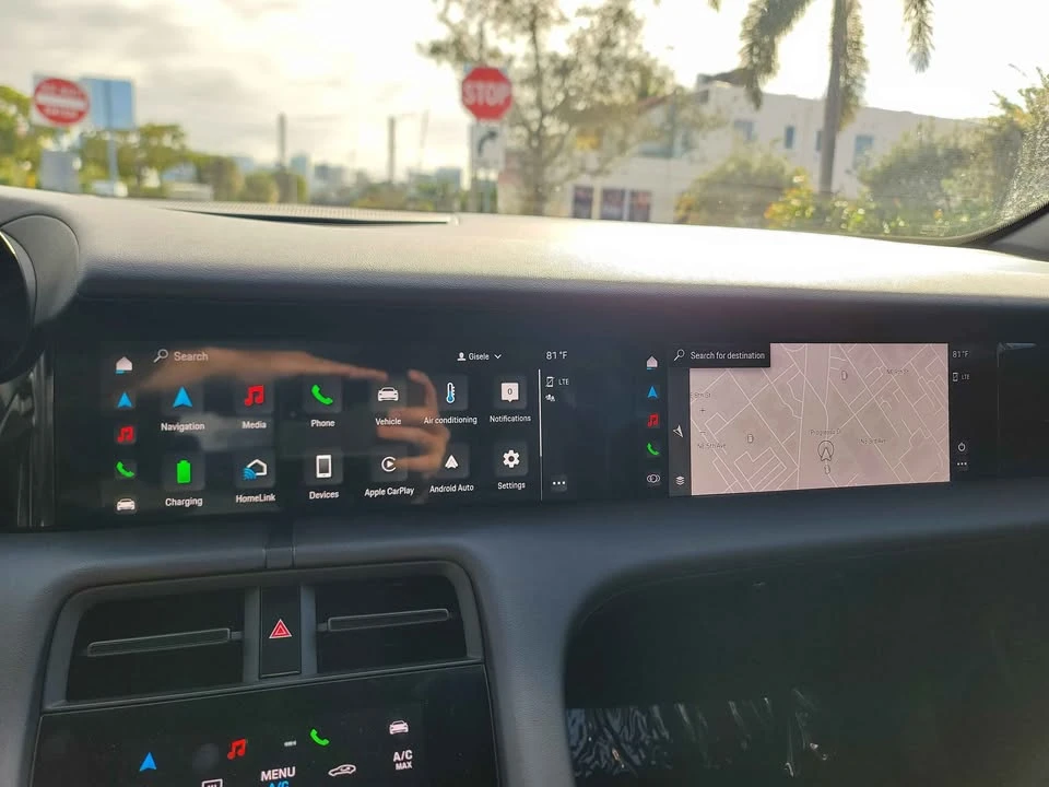 2021 Porsche Taycan 4S - Image 14 of 16