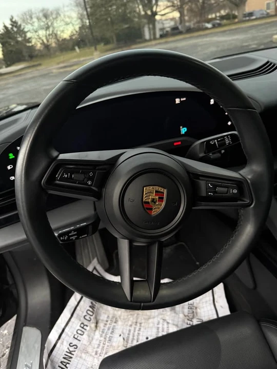 2021 Porsche Taycan 4S - Image 7 of 7