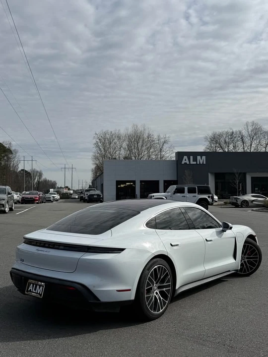 2021 Porsche Taycan 4S - Image 11 of 11
