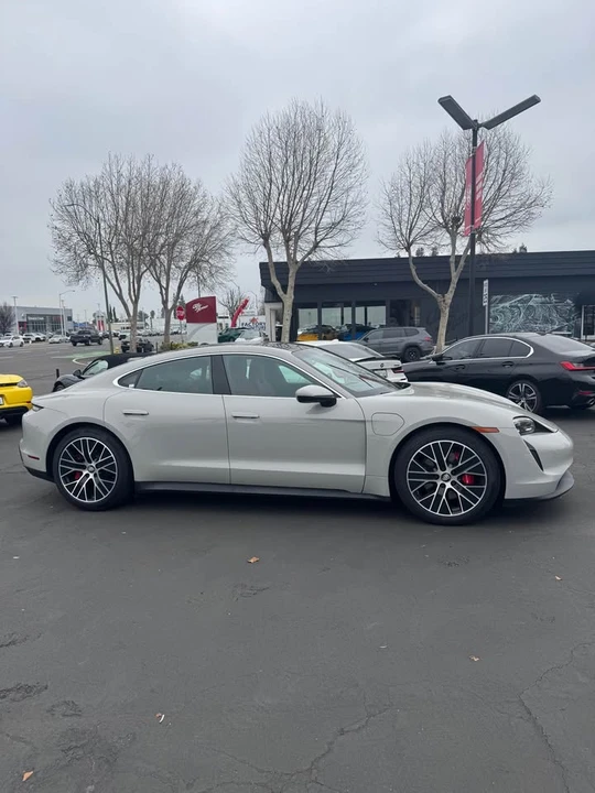 2021 Porsche Taycan 4S - Image 5 of 15
