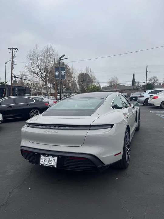 2021 Porsche Taycan 4S - Image 7 of 15