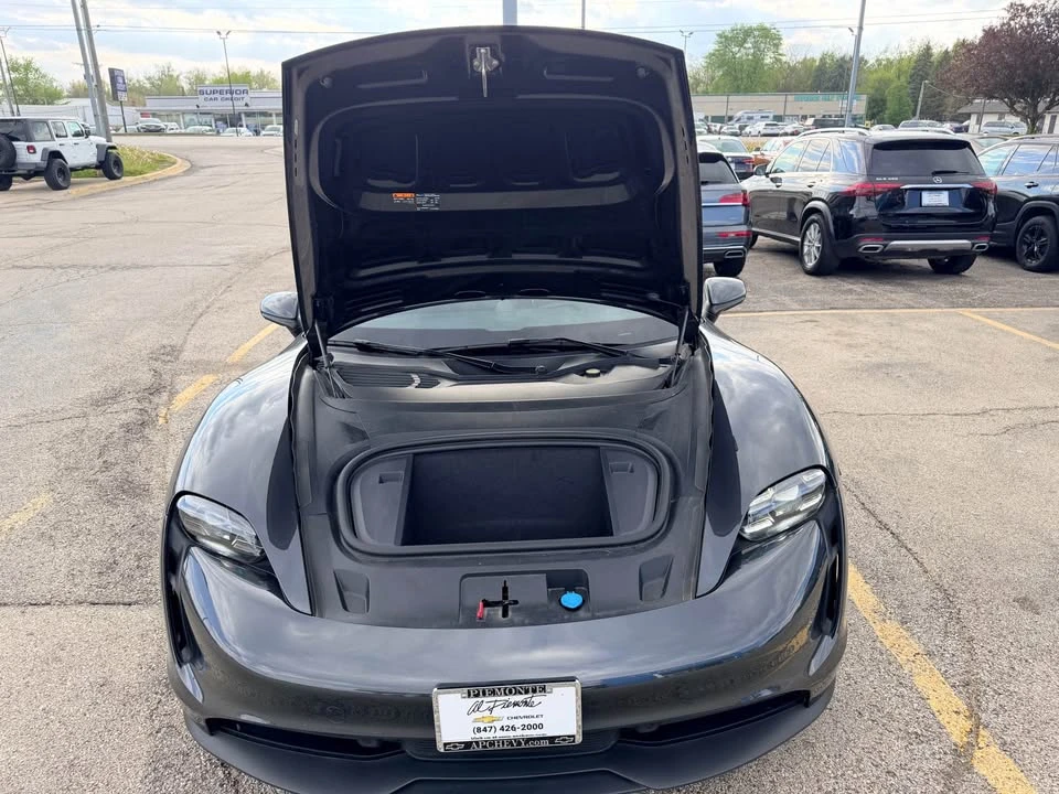 2021 Porsche Taycan 4S - Image 8 of 17
