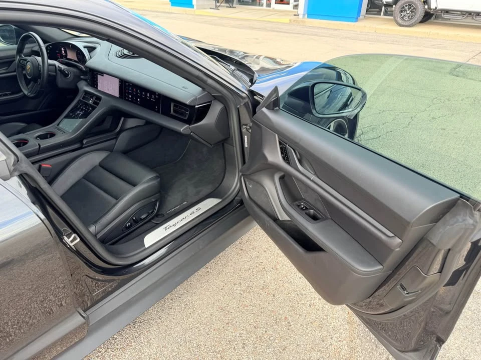 2021 Porsche Taycan 4S - Image 12 of 17