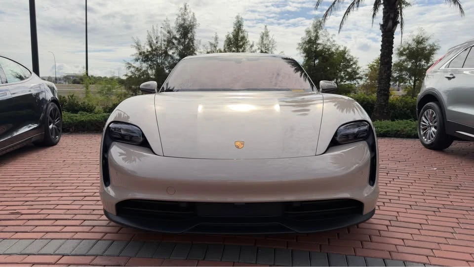 2021 Porsche Taycan 4S - Image 2 of 20