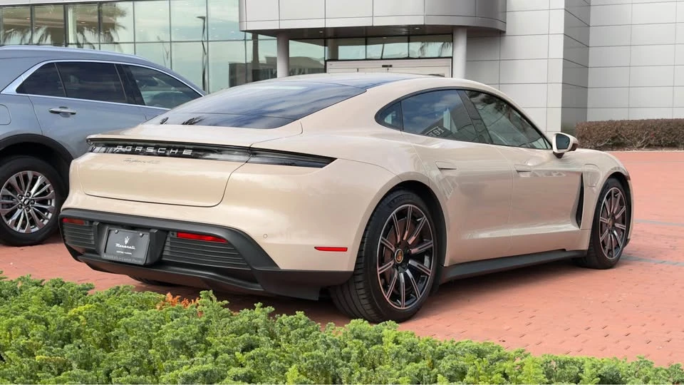 2021 Porsche Taycan 4S - Image 4 of 20