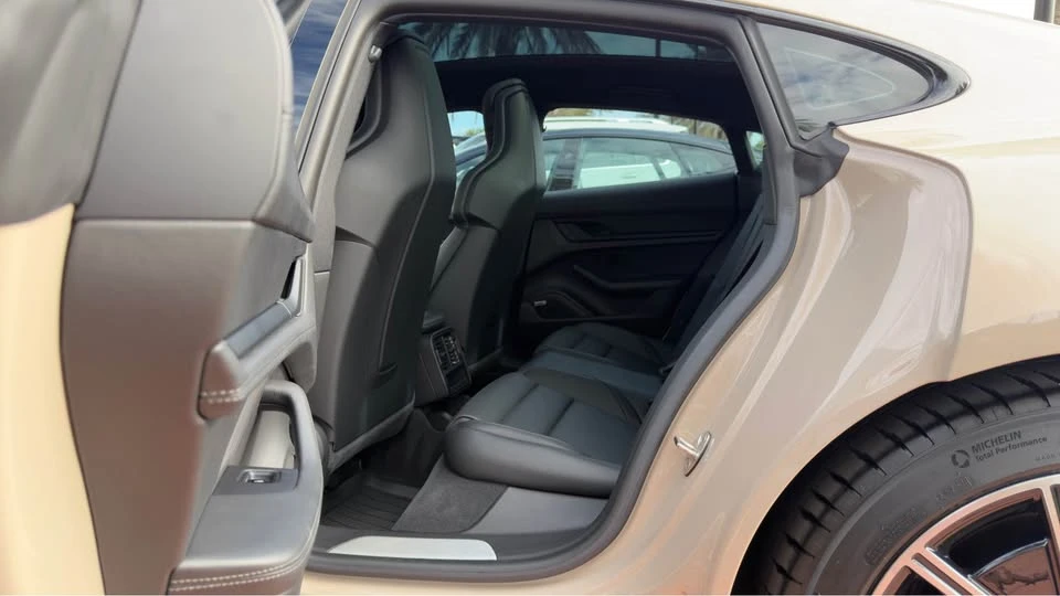 2021 Porsche Taycan 4S - Image 16 of 20