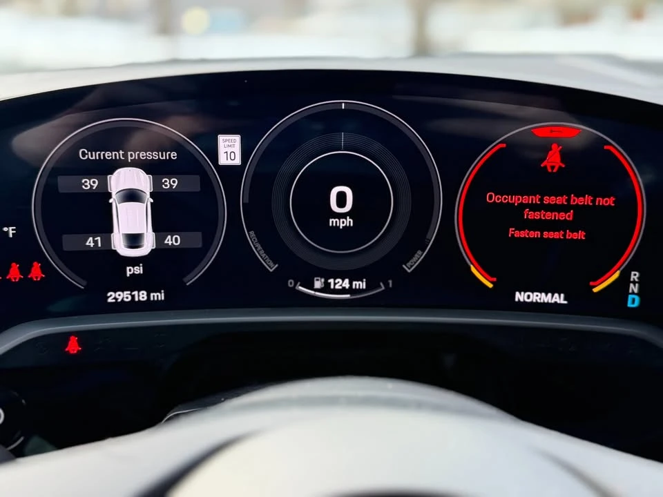 2021 Porsche Taycan 4S - Image 10 of 12