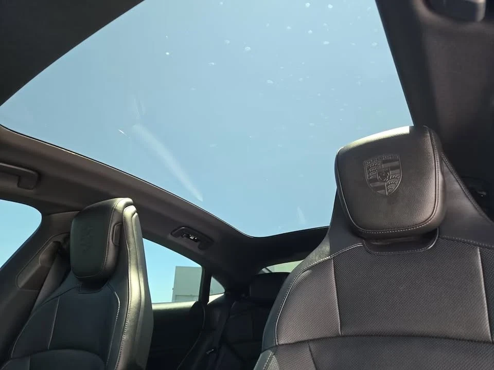 2021 Porsche Taycan 4S - Image 7 of 7