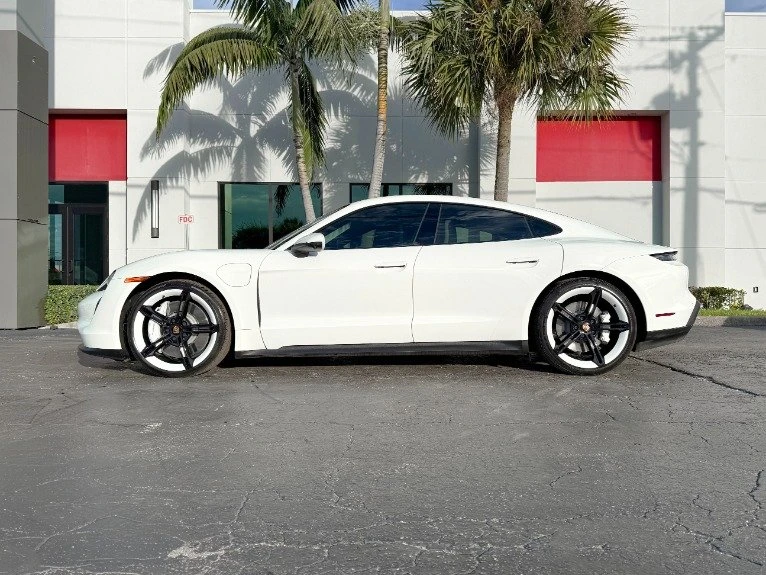 2021 Porsche Taycan 4S - Image 6 of 17