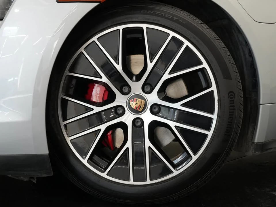 2021 Porsche Taycan 4S - Image 13 of 20