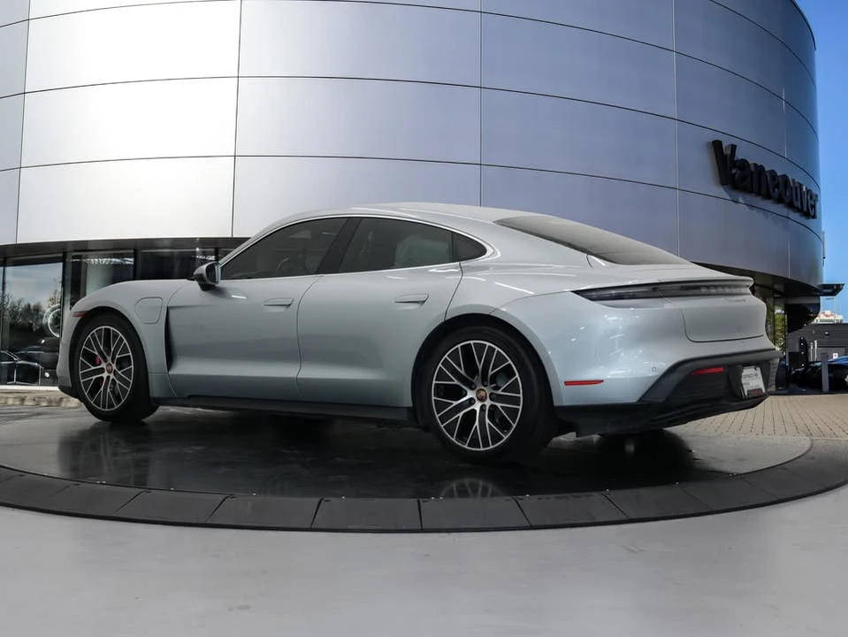 2021 Porsche Taycan 4S - Image 15 of 20