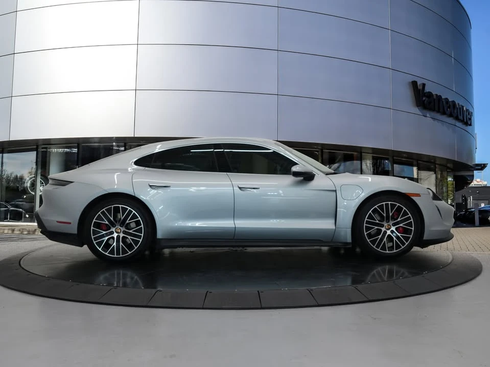 2021 Porsche Taycan 4S - Image 10 of 20