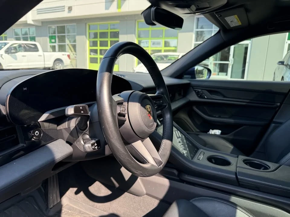 2021 Porsche Taycan 4S - Image 9 of 15