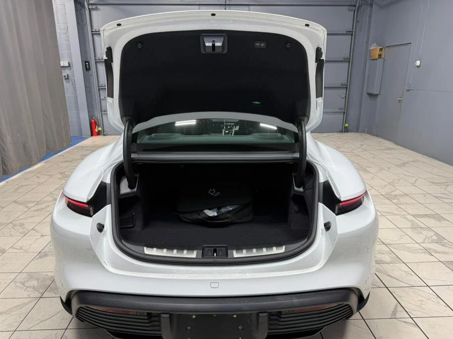 2021 Porsche Taycan 4S - Image 8 of 20
