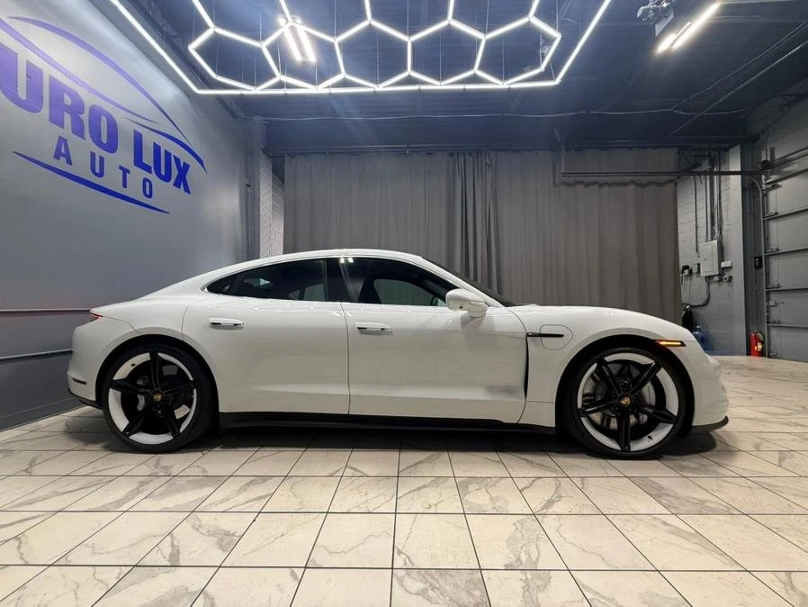 2021 Porsche Taycan 4S - Image 9 of 20