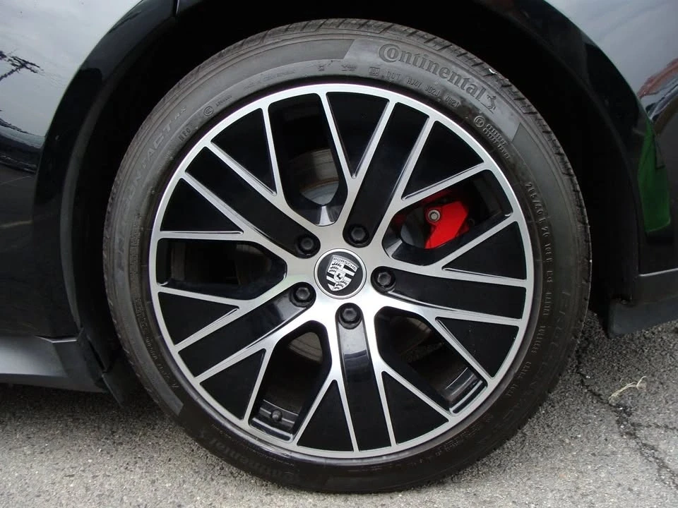 2021 Porsche Taycan 4S - Image 16 of 20